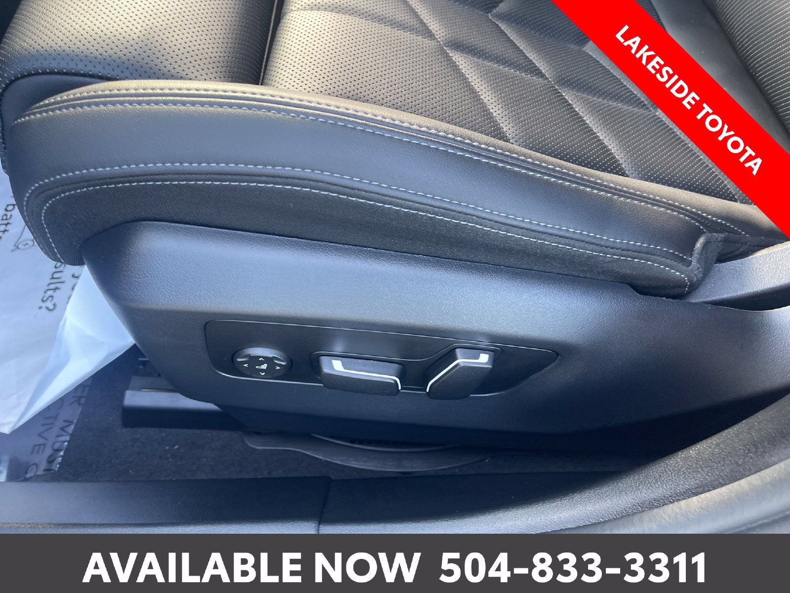 Used 2024 BMW 530i xDrive w/ Premium Package AWD/4WD image 28
