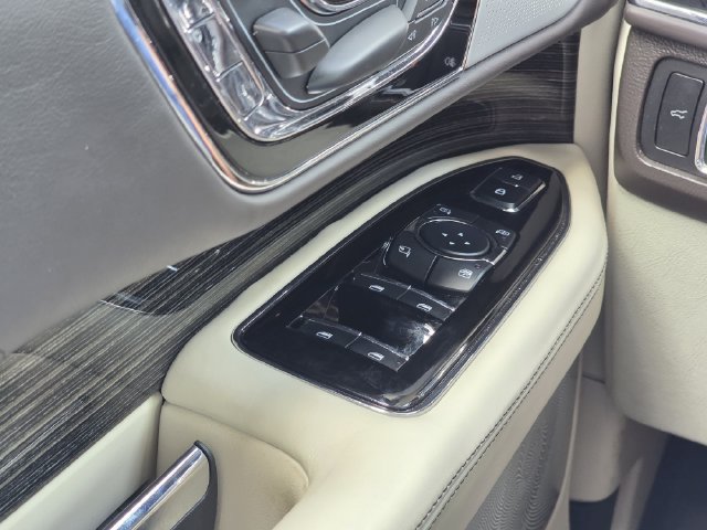 Used 2023 Lincoln Navigator Black Label AWD/4WD image 19