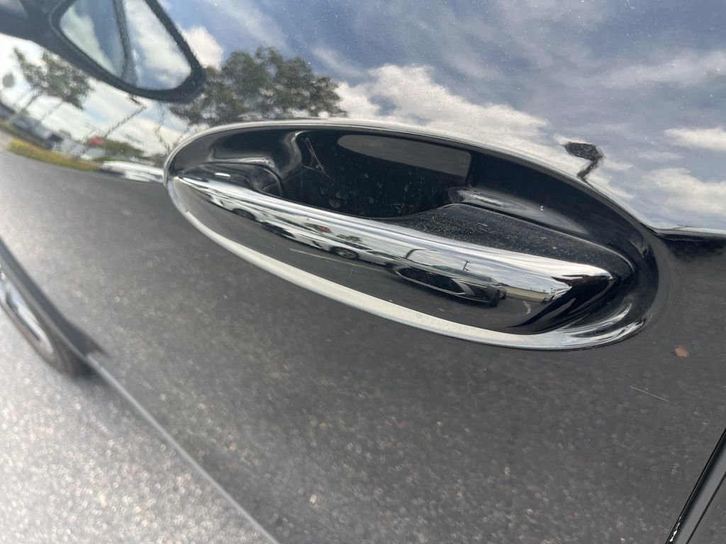 Used 2024 Lexus UX 250h FWD image 15