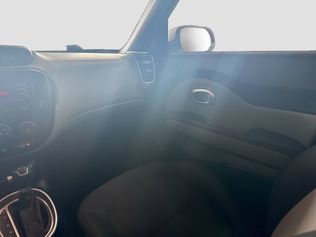 Used 2014 Kia Soul FWD image 21