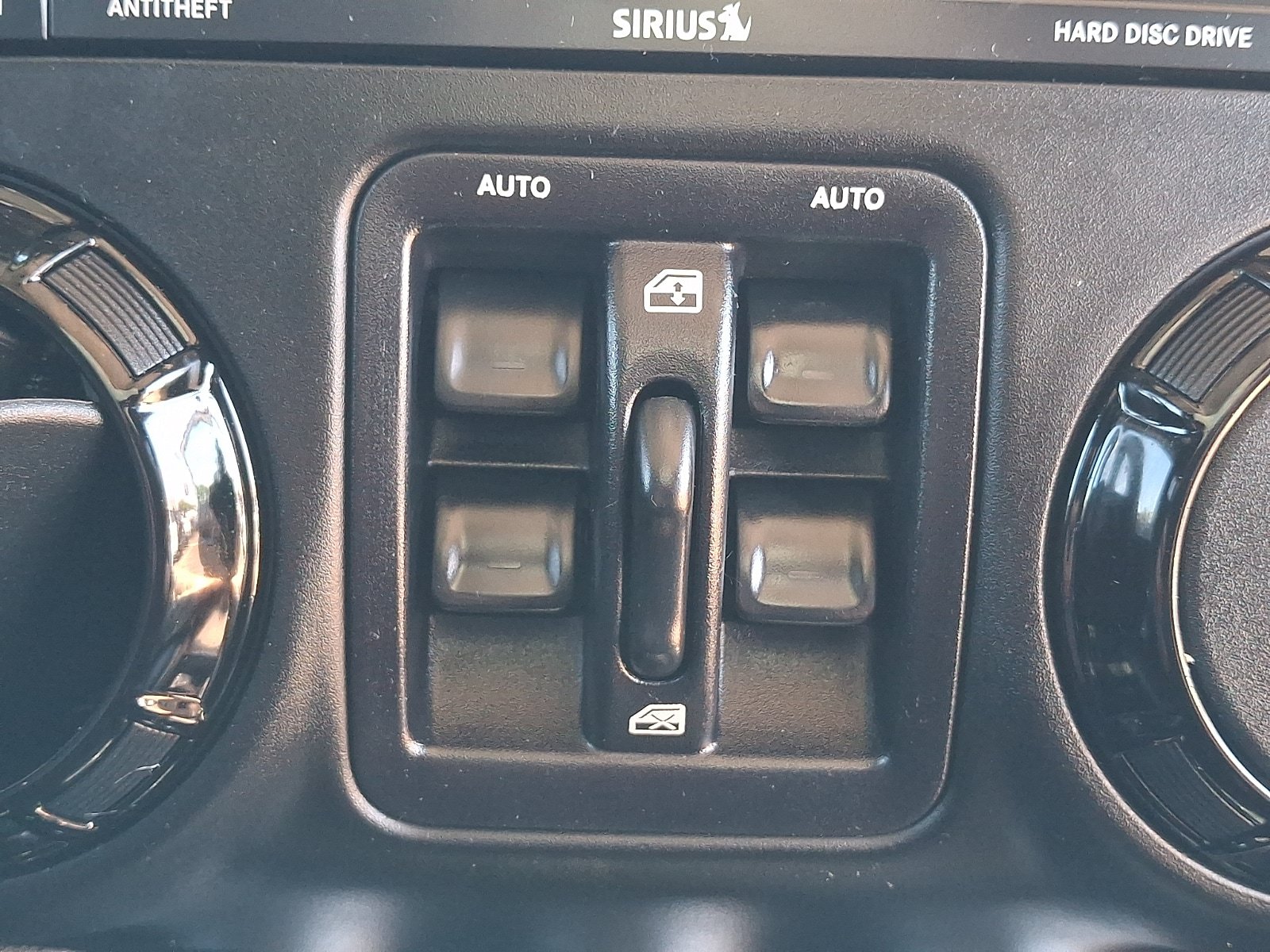 Used 2014 Jeep Wrangler Unlimited Sahara AWD/4WD image 24