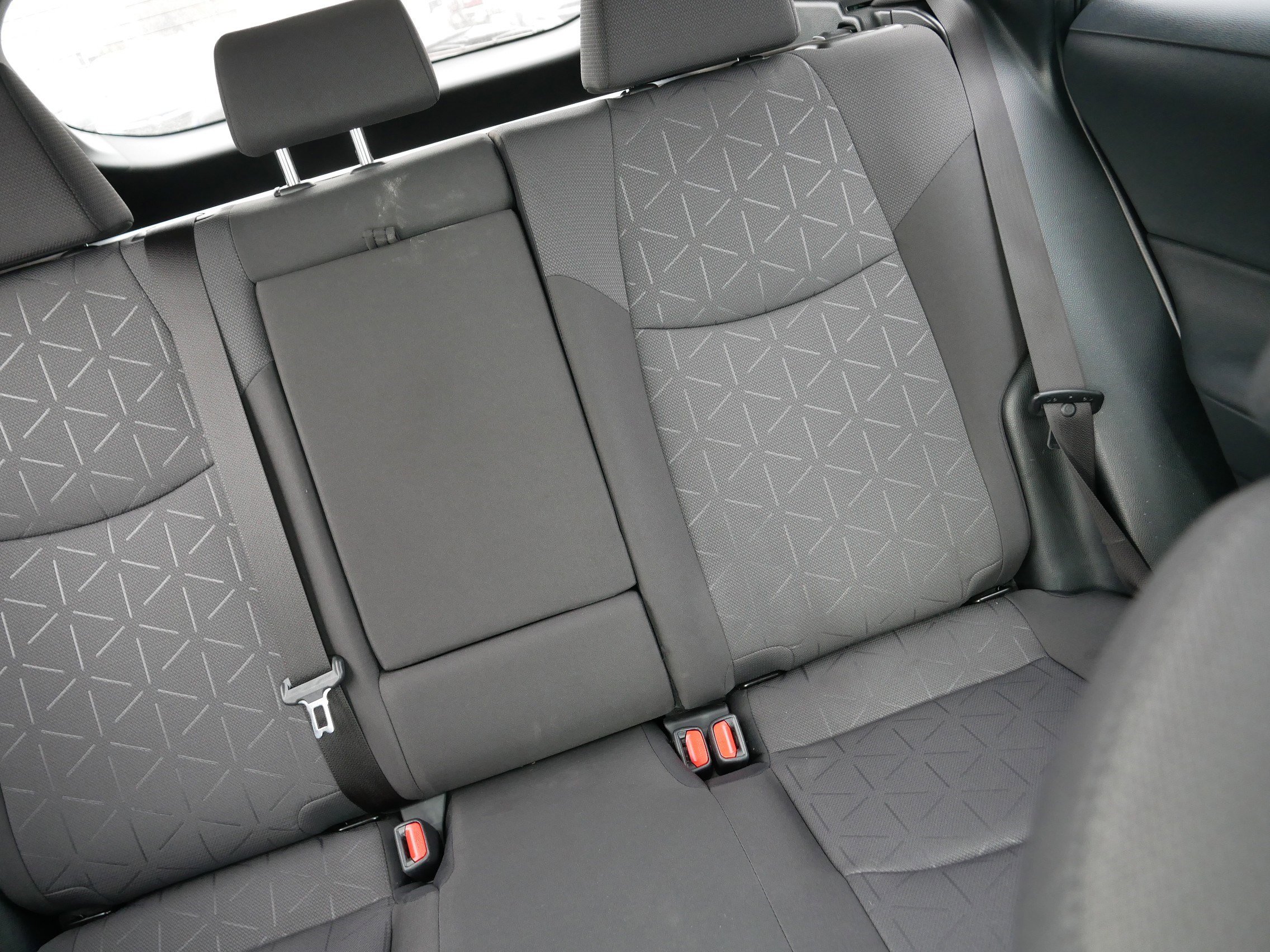 Used 2023 Toyota RAV4 XLE w/ Convenience Package image 14