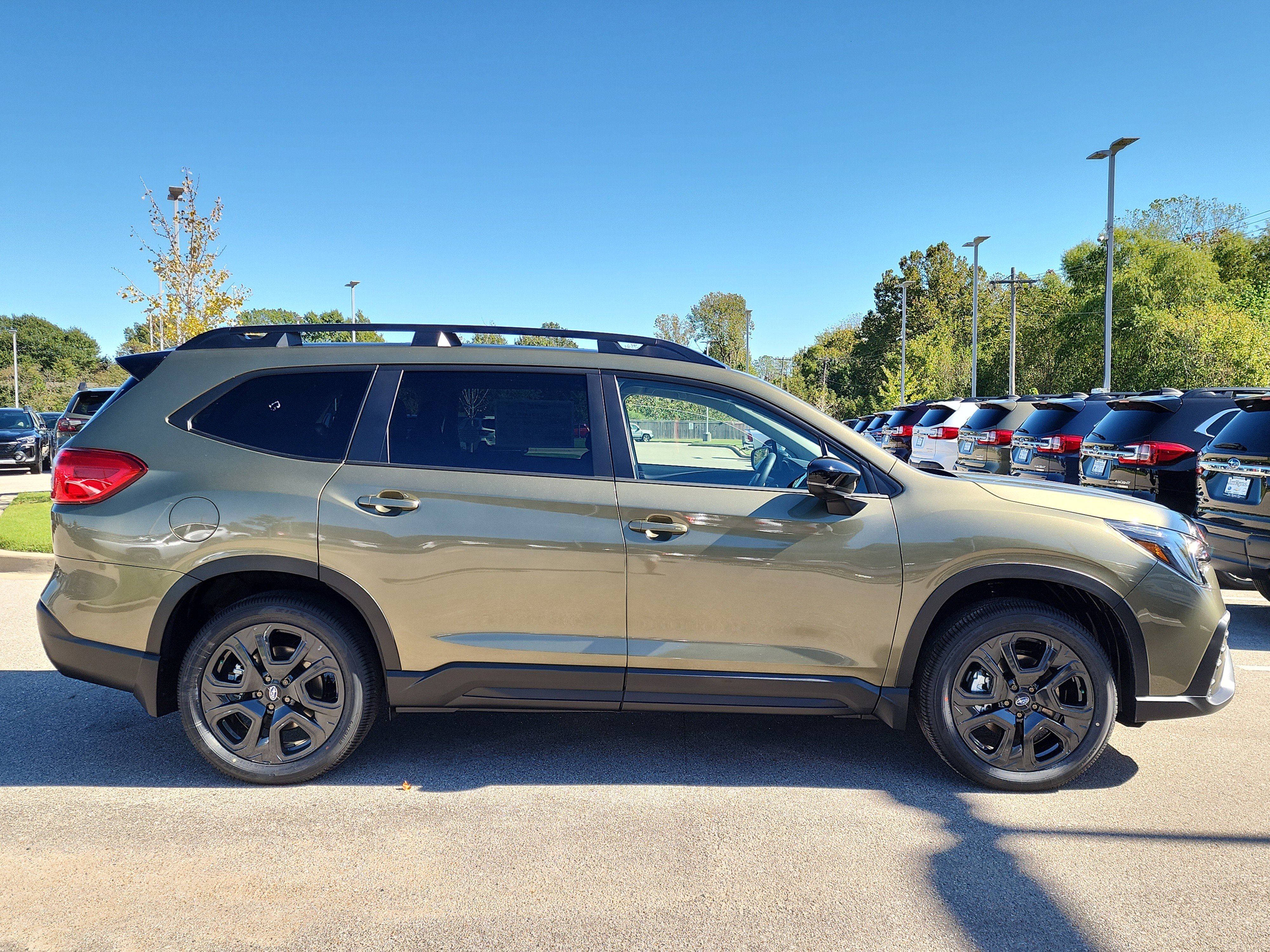 New 2025 Subaru Ascent Onyx Edition image 2