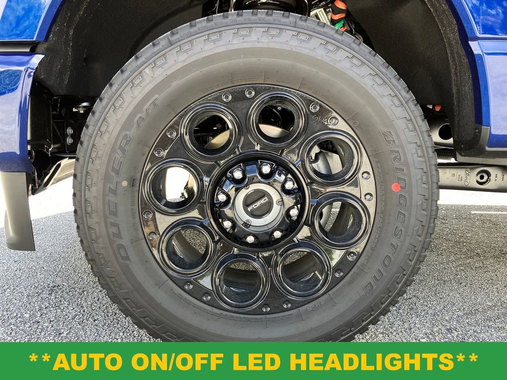 New 2026 Ford F250 Lariat w/ Black Appearance Package image 13