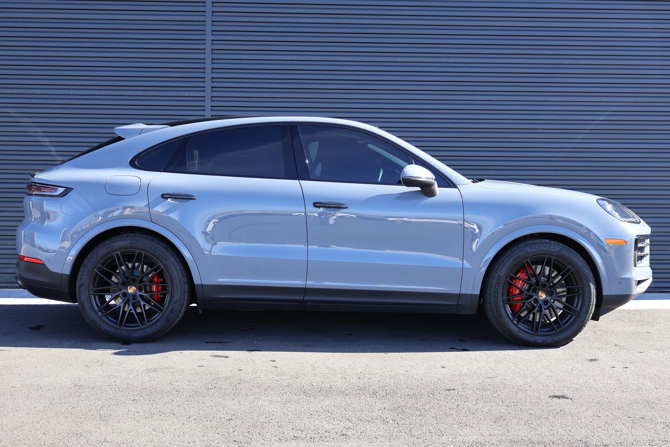 Used 2025 Porsche Cayenne S image 8