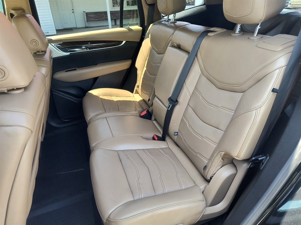 Used 2020 Cadillac XT6 Sport w/ Platinum Package AWD/4WD image 31