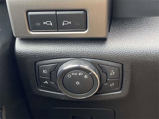 Used 2015 Ford F150 Platinum w/ Equipment Group 701A Luxury image 18