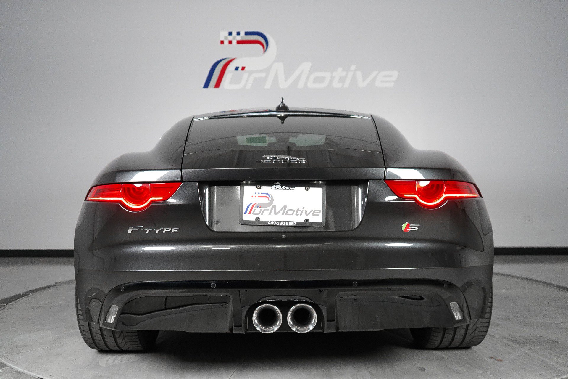 Used 2015 Jaguar F-TYPE S RWD image 12