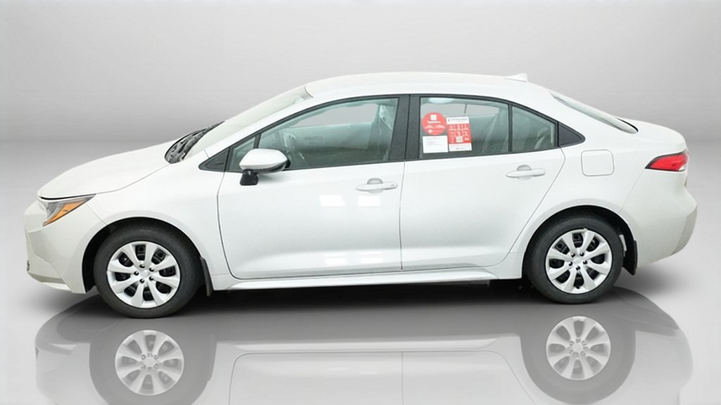 New 2027 Toyota Corolla LE FWD image 18