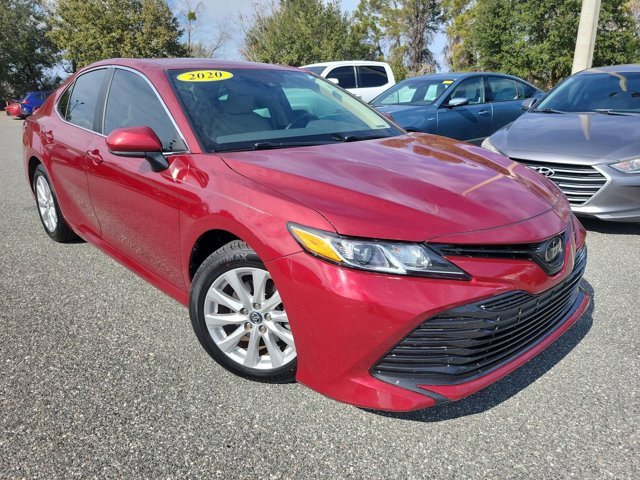 Used 2020 Toyota Camry LE image 8