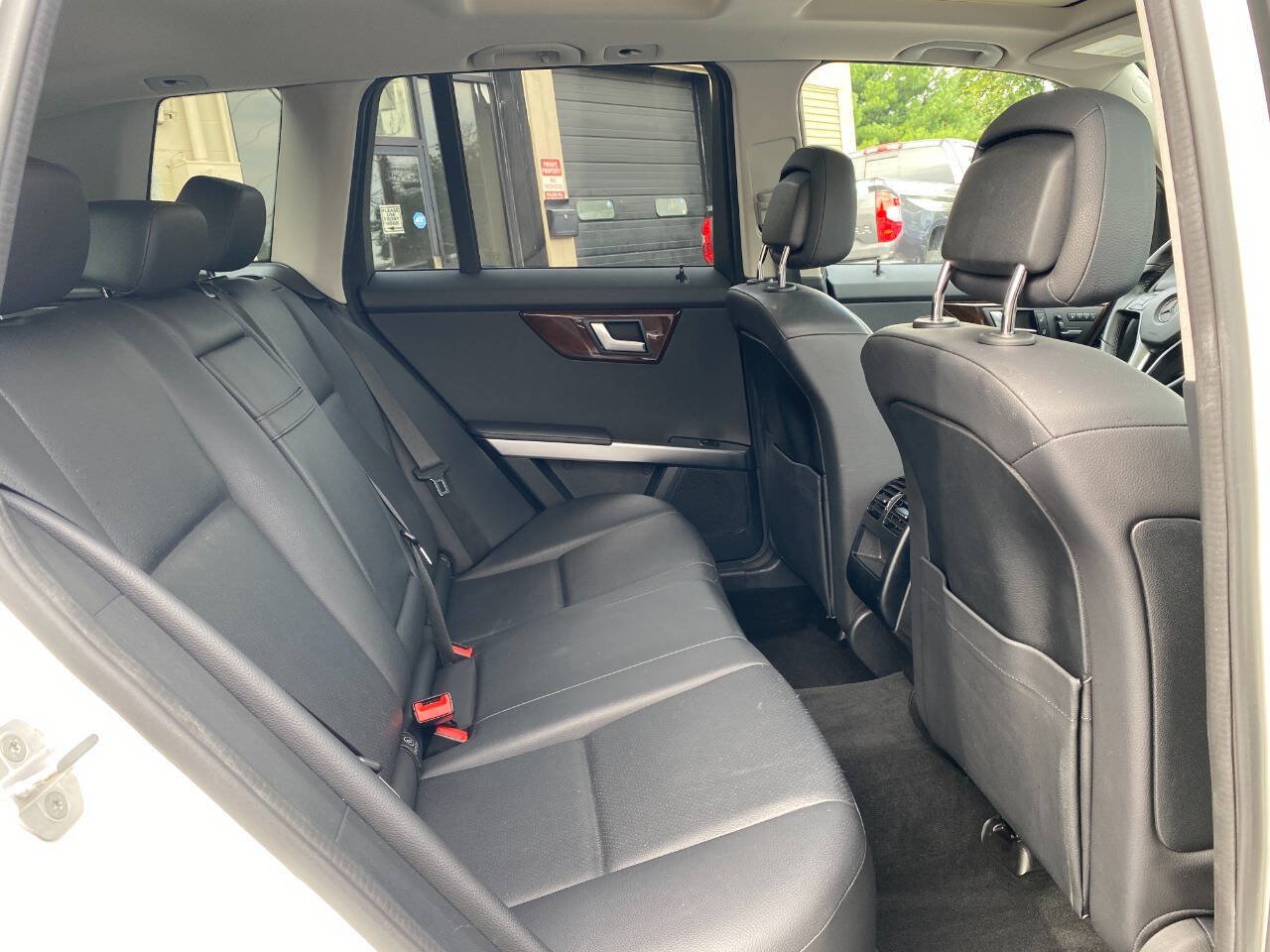 Used 2015 Mercedes-Benz GLK 350 4MATIC image 27