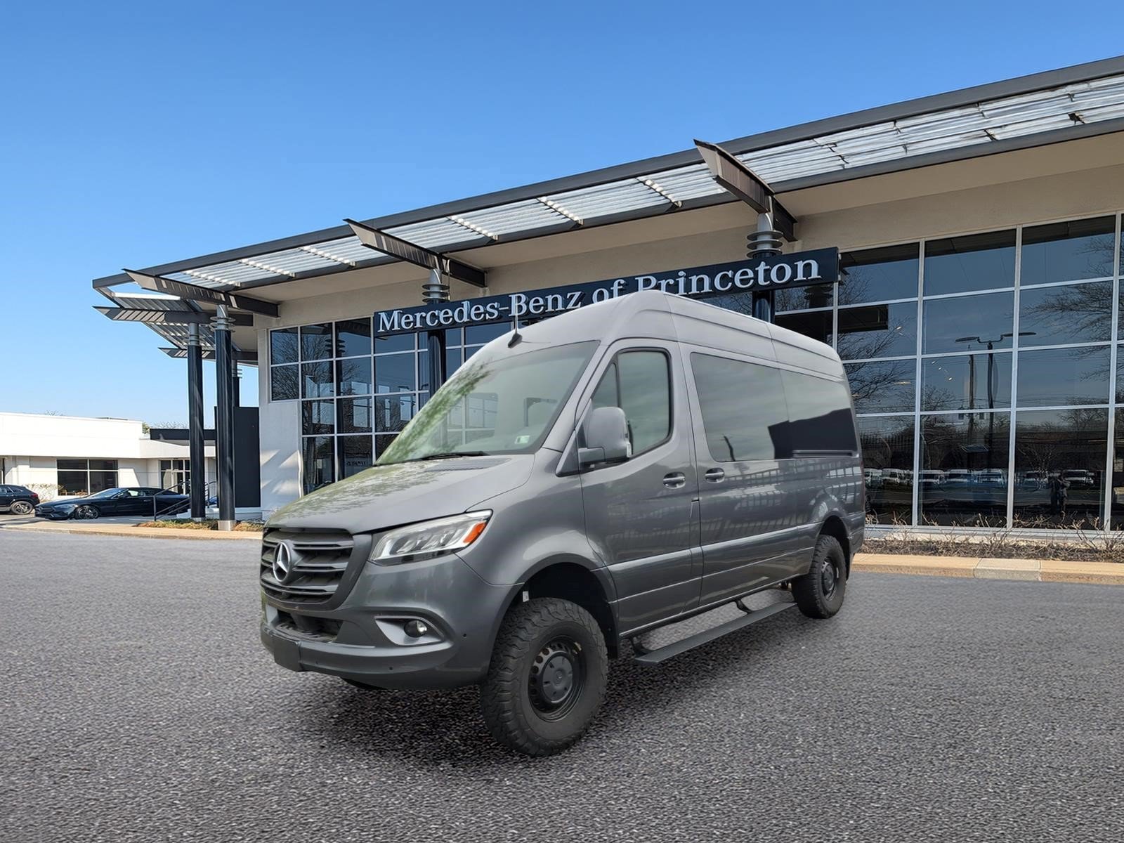 Used 2023 Mercedes-Benz Sprinter 2500 image 5