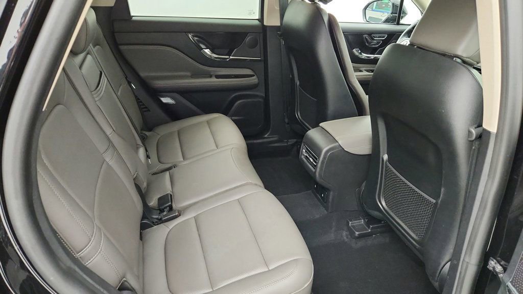 Used 2025 Lincoln Corsair Reserve AWD/4WD image 22