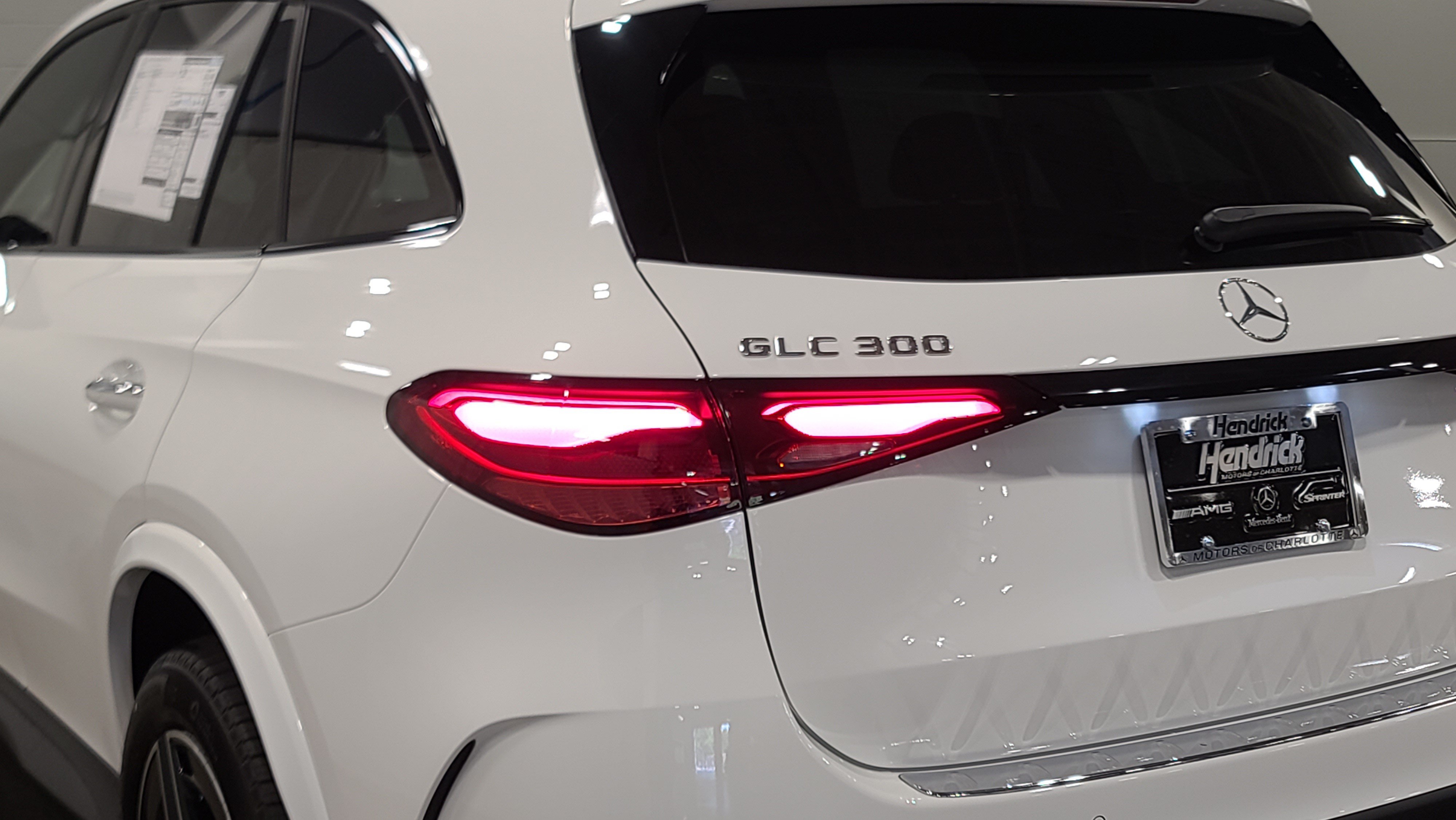 New 2026 Mercedes-Benz GLC 300 4MATIC image 9