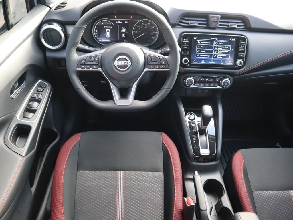 New 2025 Nissan Versa SR w/ Trunk Package image 11