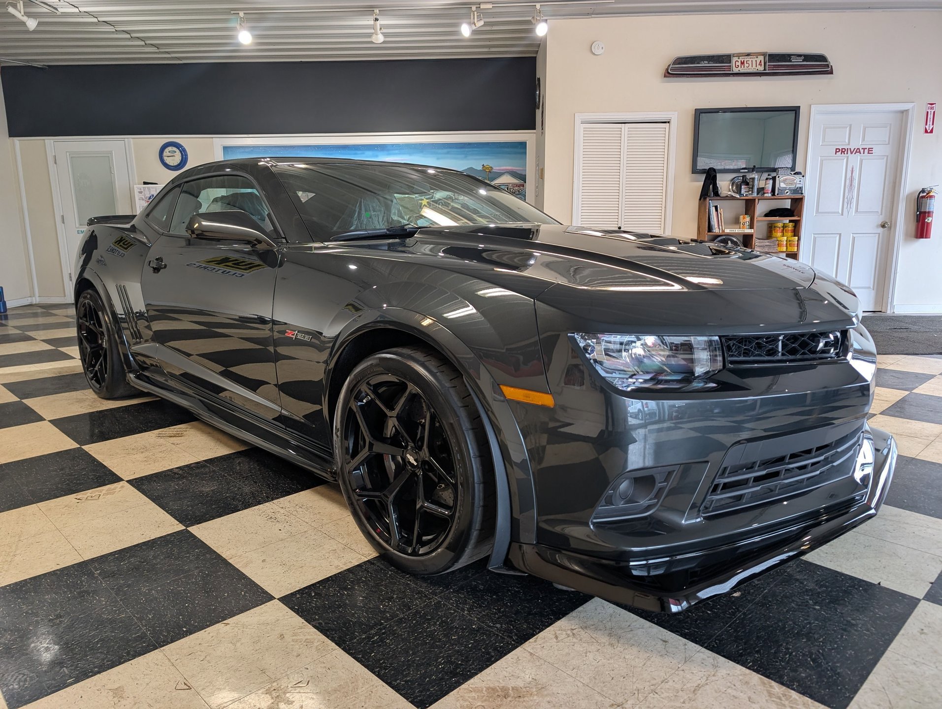 Used 2015 Chevrolet Camaro Z/28 RWD image 16