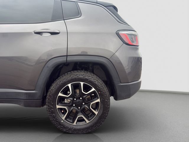 Used 2020 Jeep Compass Trailhawk image 22