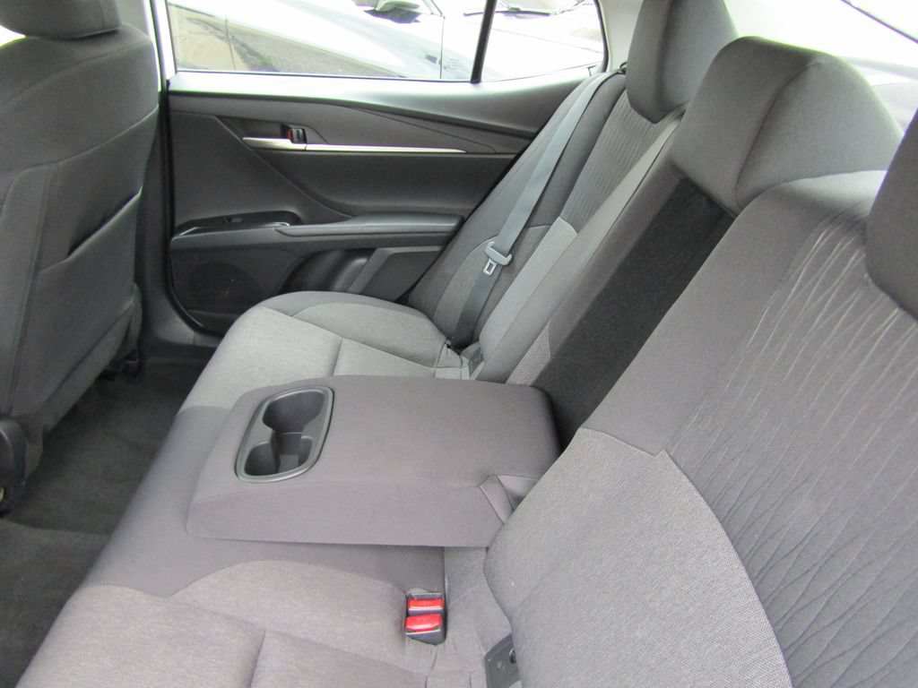 Used 2025 Toyota Camry LE FWD image 28