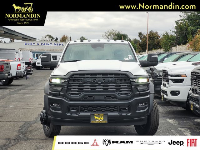 New 2026 RAM 5500 Tradesman AWD/4WD image 2