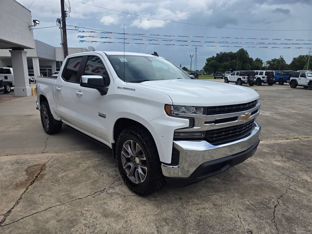 Used 2020 Chevrolet Silverado 1500 LT w/ Texas Edition RWD image 9
