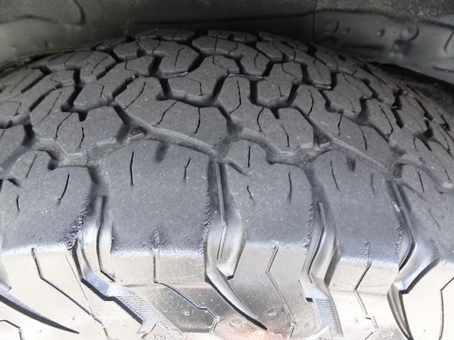 Used 2017 Toyota Land Cruiser image 40