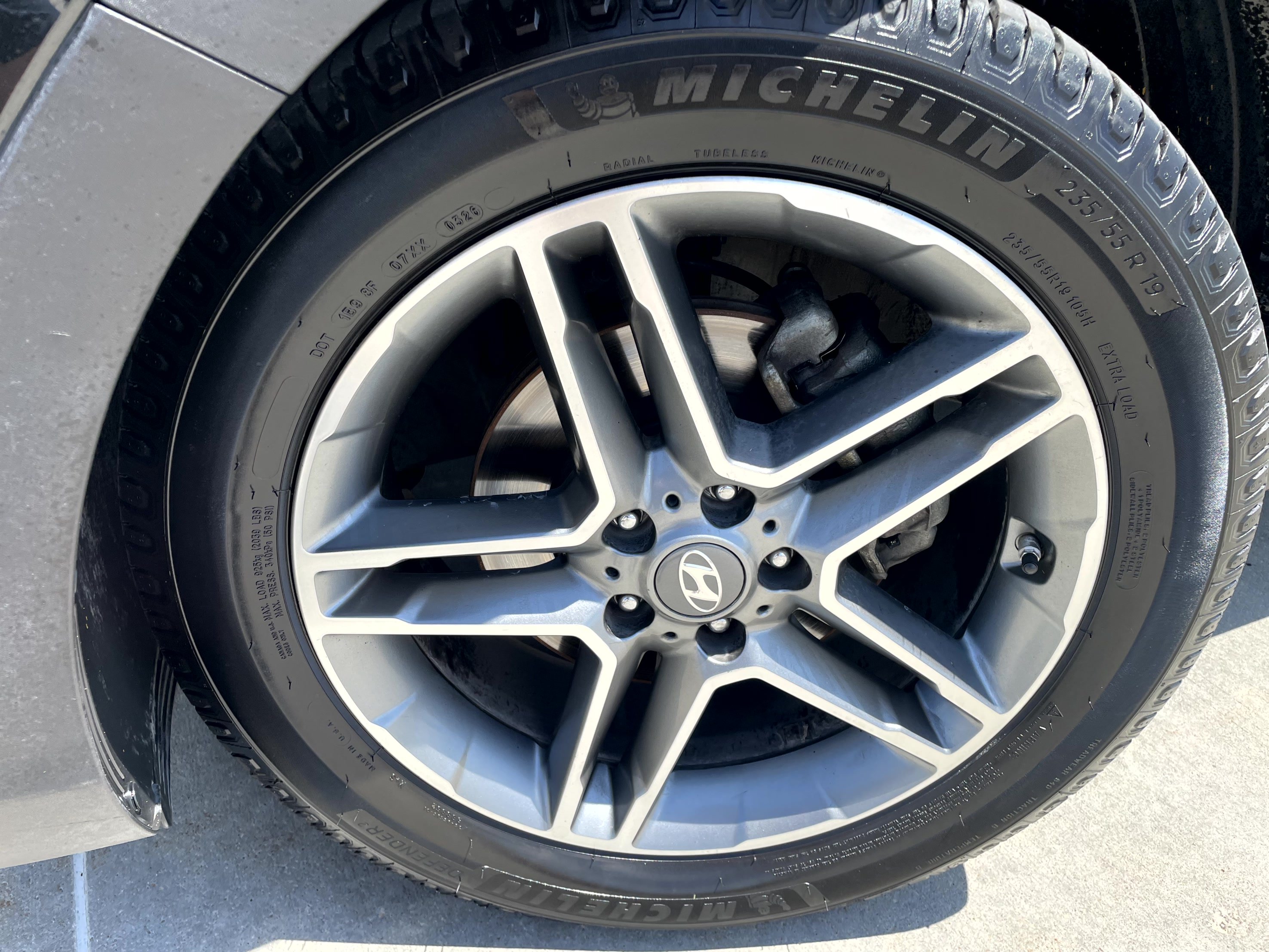 Used 2018 Hyundai Santa Fe Limited AWD/4WD image 6