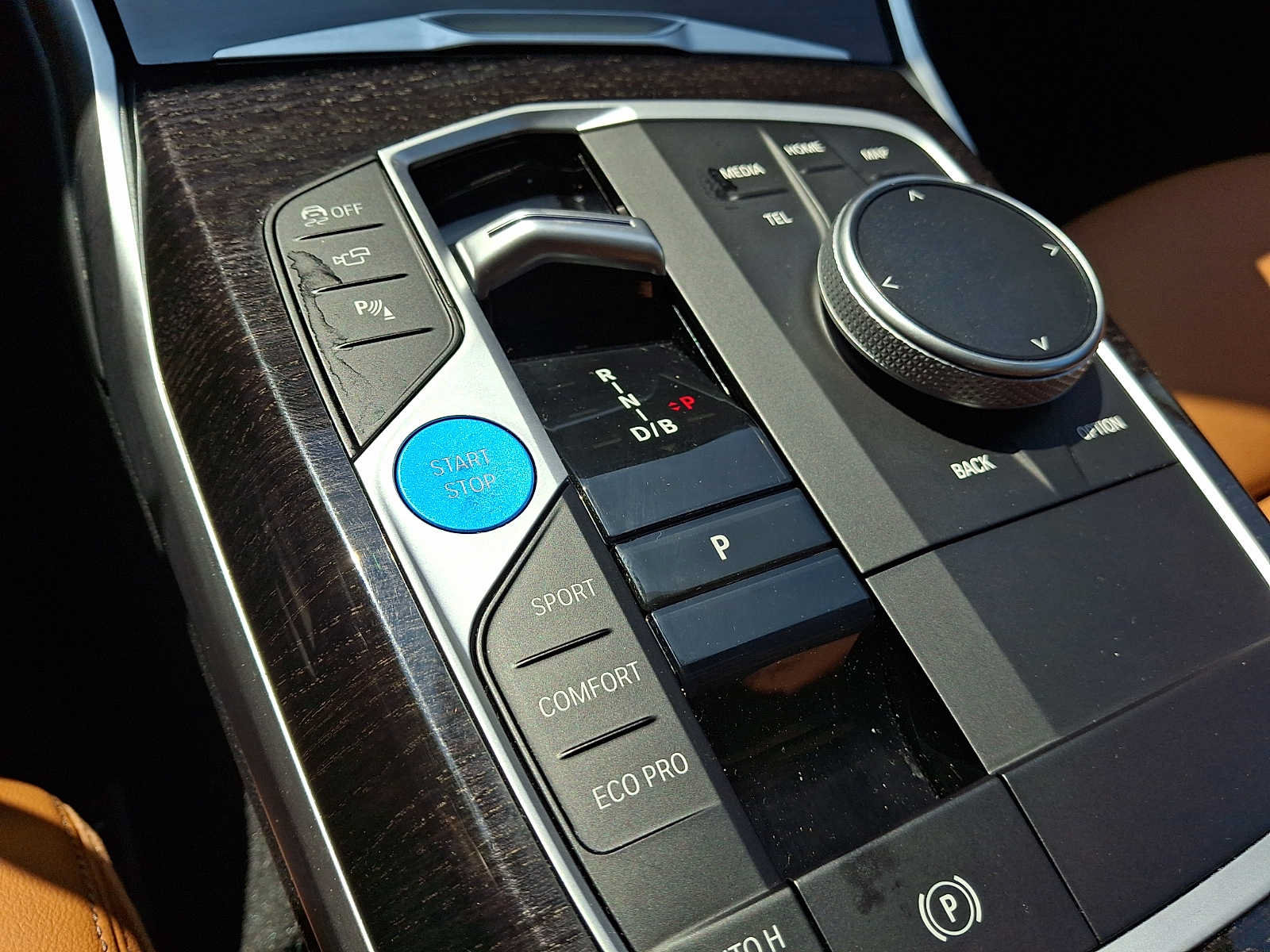 Used 2024 BMW i4 eDrive35 w/ Premium Package RWD image 15
