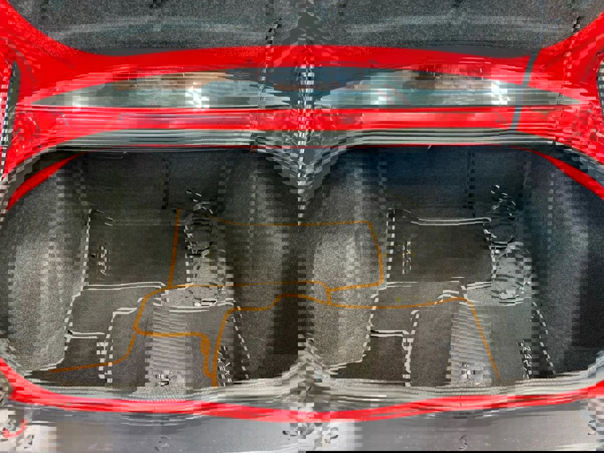 Used 2015 Dodge Challenger SRT Hellcat image 35