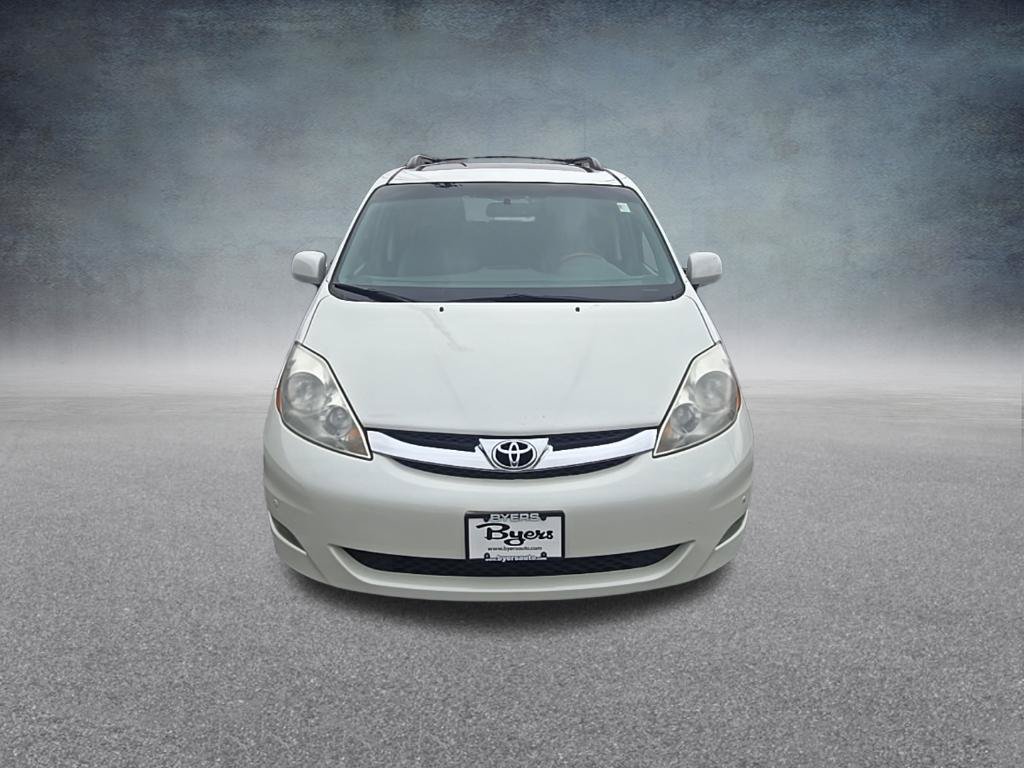 Used 2009 Toyota Sienna XLE Limited FWD image 3