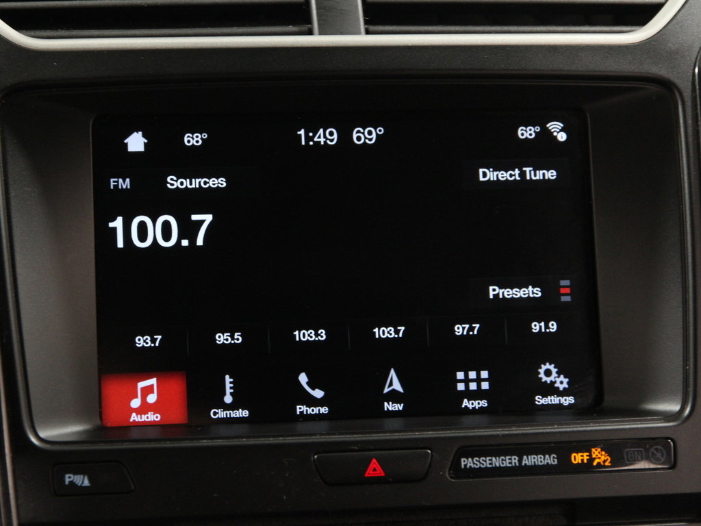 Used 2018 Ford Explorer XLT w/ Equipment Group 202A image 11