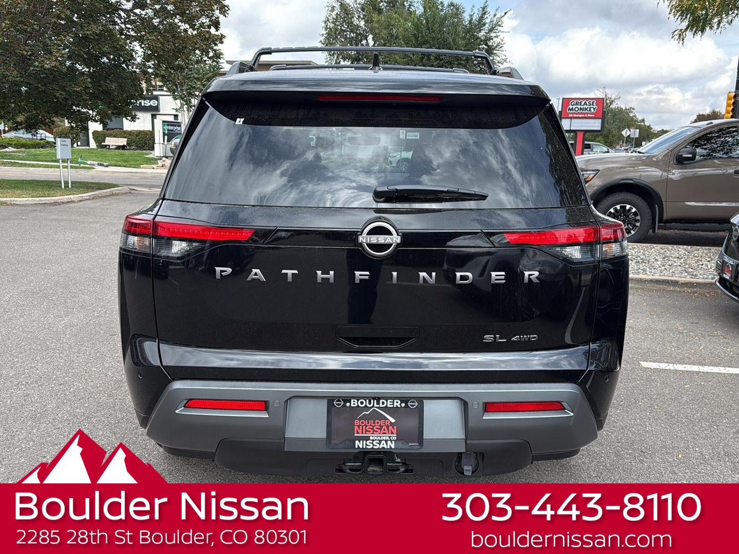 New 2026 Nissan Pathfinder SL w/ SL Premium Package AWD/4WD image 5