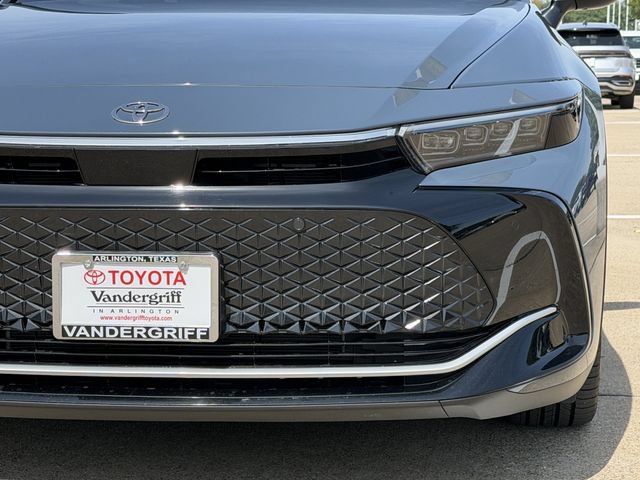 Certified 2026 Toyota Crown AWD/4WD image 9