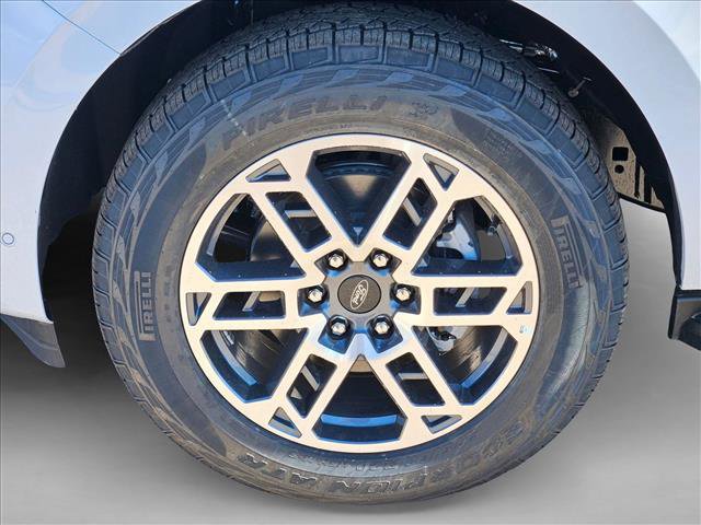 New 2025 Ford Expedition Active image 10