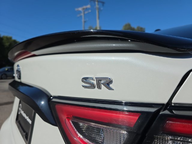 Used 2022 Nissan Maxima SR FWD image 28