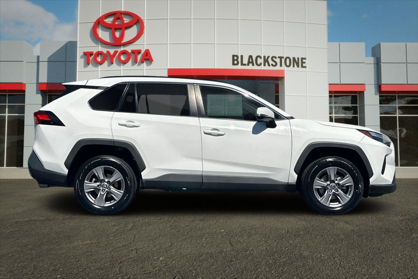 Certified 2022 Toyota RAV4 XLE w/ Convenience Package FWD image 2