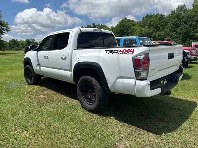 Used 2023 Toyota Tacoma TRD Off-Road w/ Technology Package AWD/4WD image 10