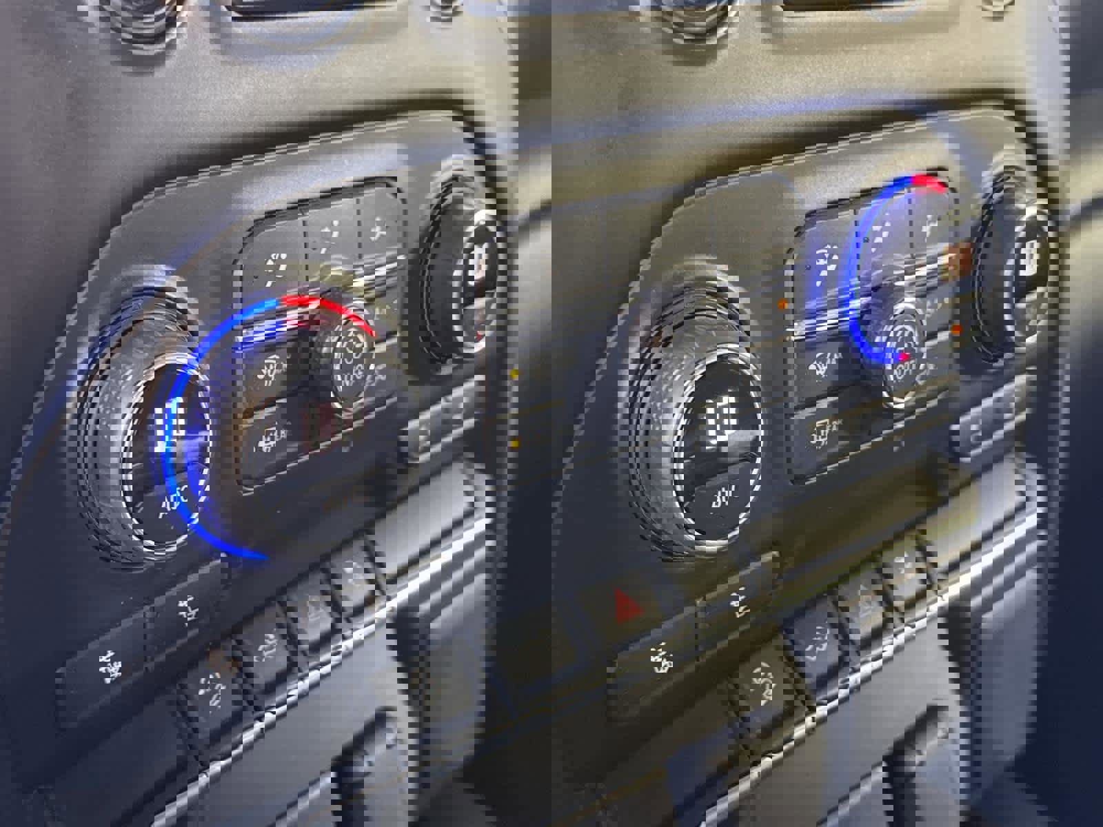 Used 2021 Chevrolet Silverado 1500 LT Trail Boss image 20