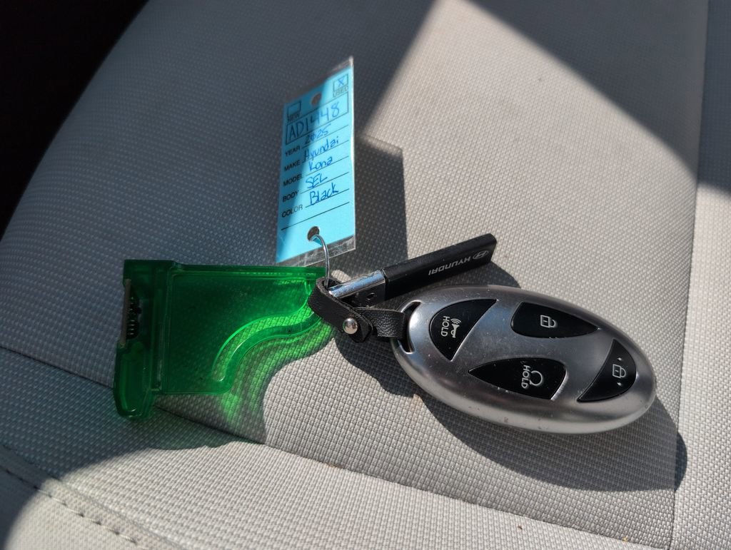 Used 2025 Hyundai Kona SEL FWD image 13