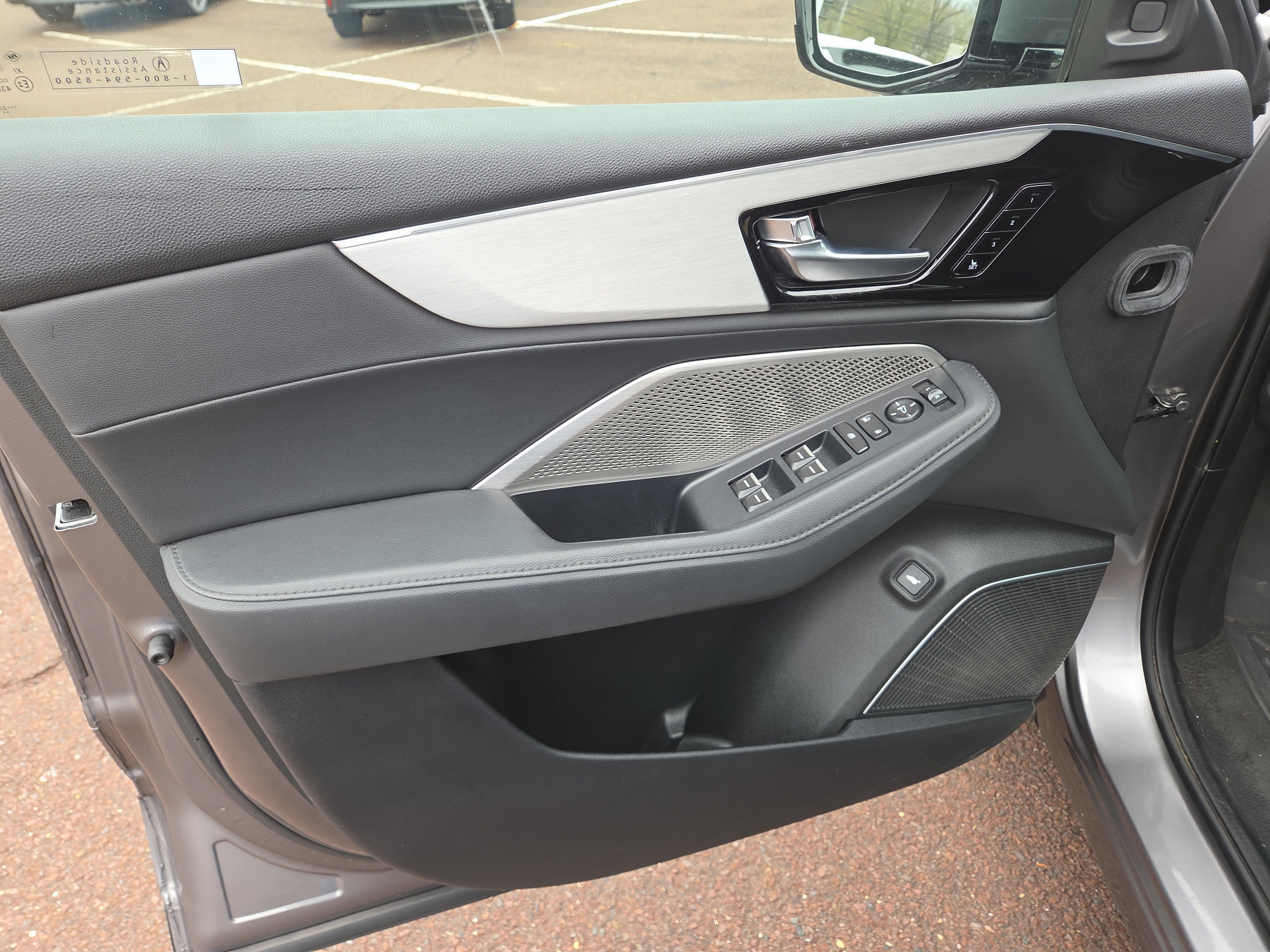 Used 2024 Acura MDX SH-AWD image 14