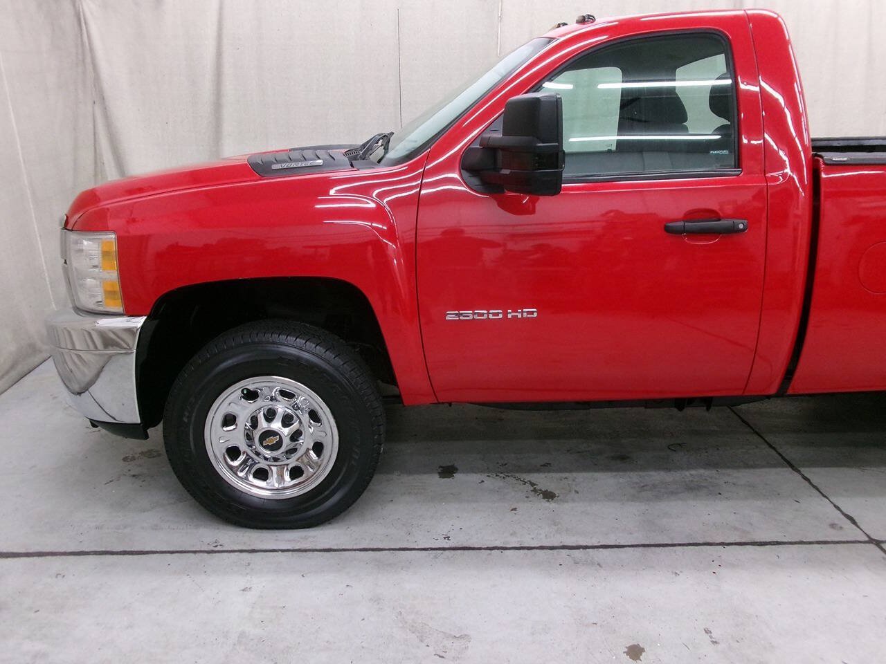 Used 2014 Chevrolet Silverado 2500 W/T w/ Snow Plow Prep Package AWD/4WD image 5
