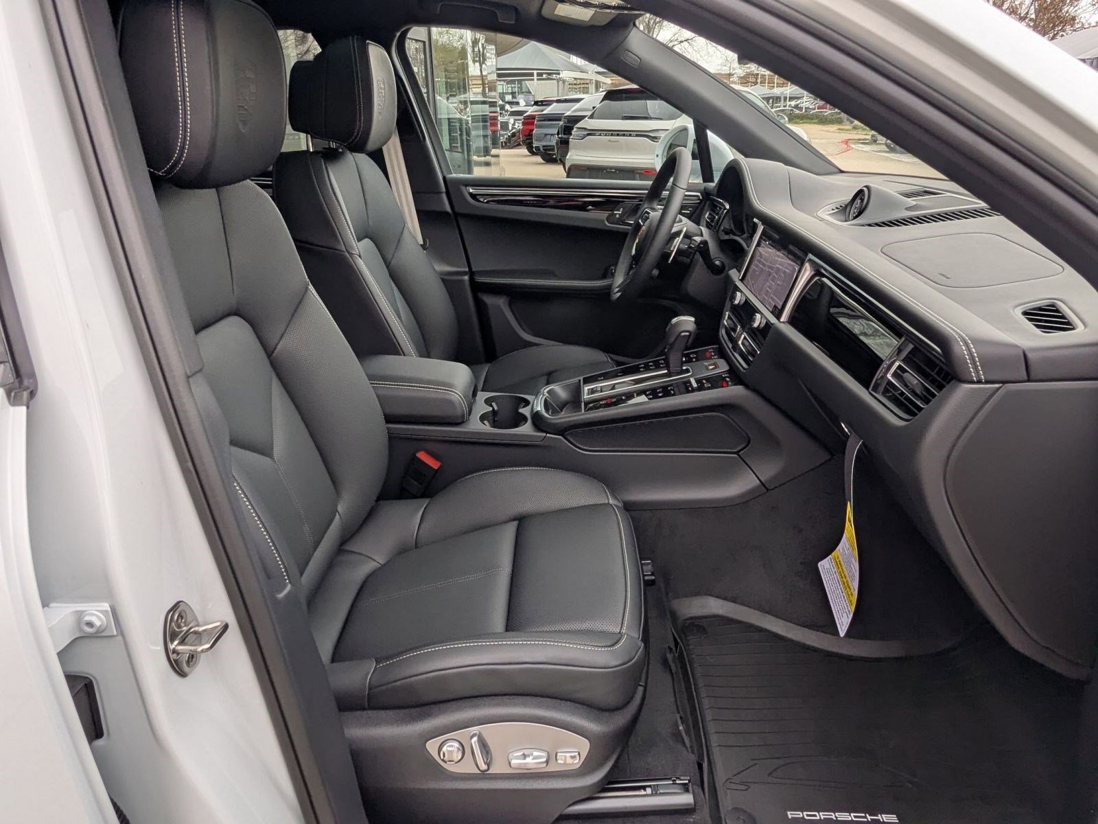 New 2026 Porsche Macan S AWD/4WD image 25