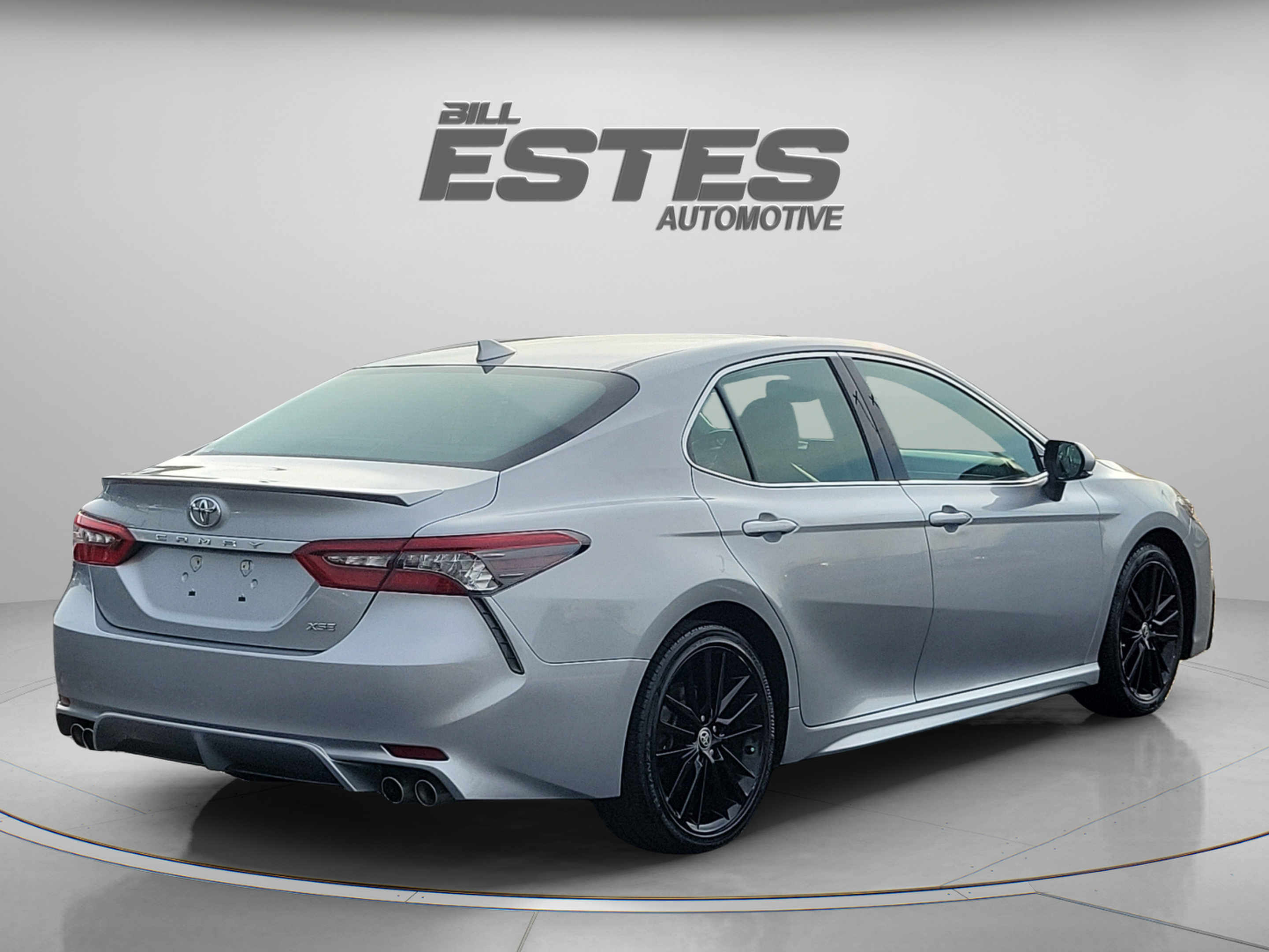 Used 2021 Toyota Camry XSE w/ Navigation Package FWD image 4