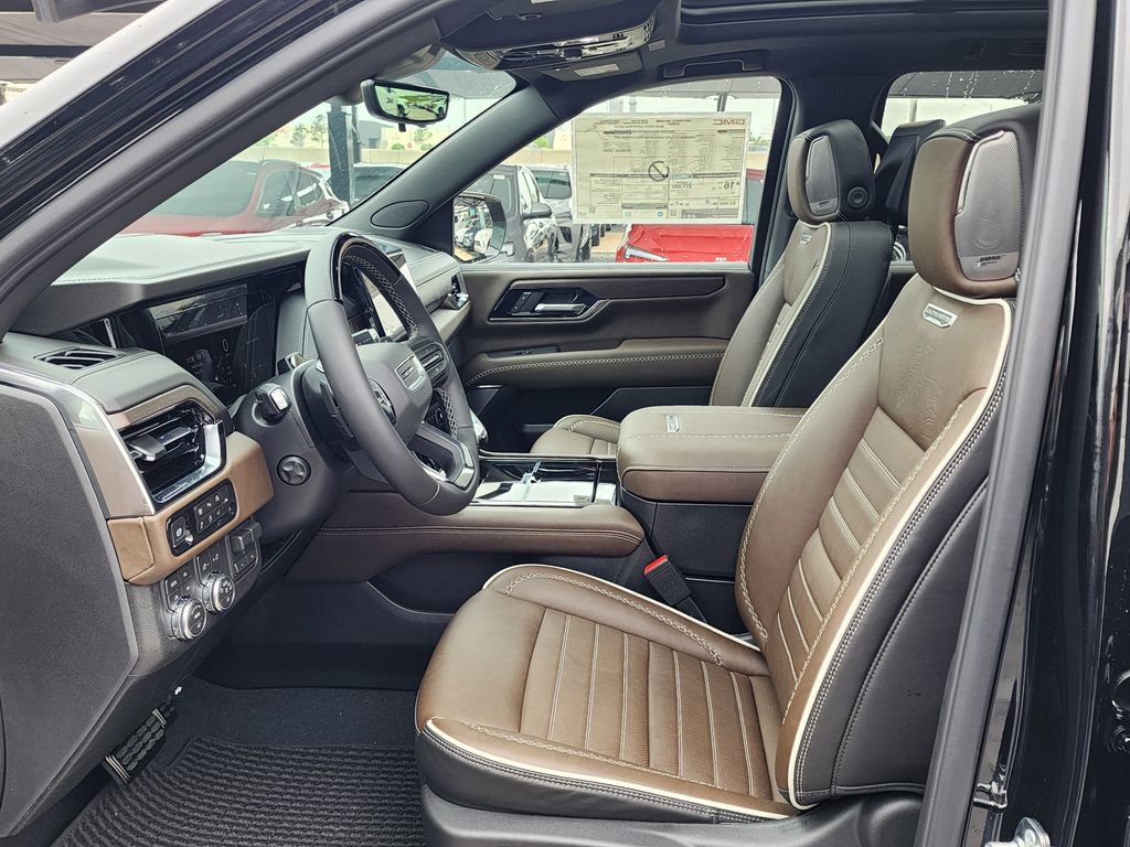 New 2026 GMC Yukon XL Denali Ultimate AWD/4WD image 16