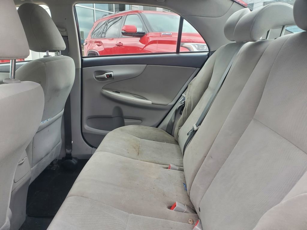 Used 2012 Toyota Corolla LE FWD image 8