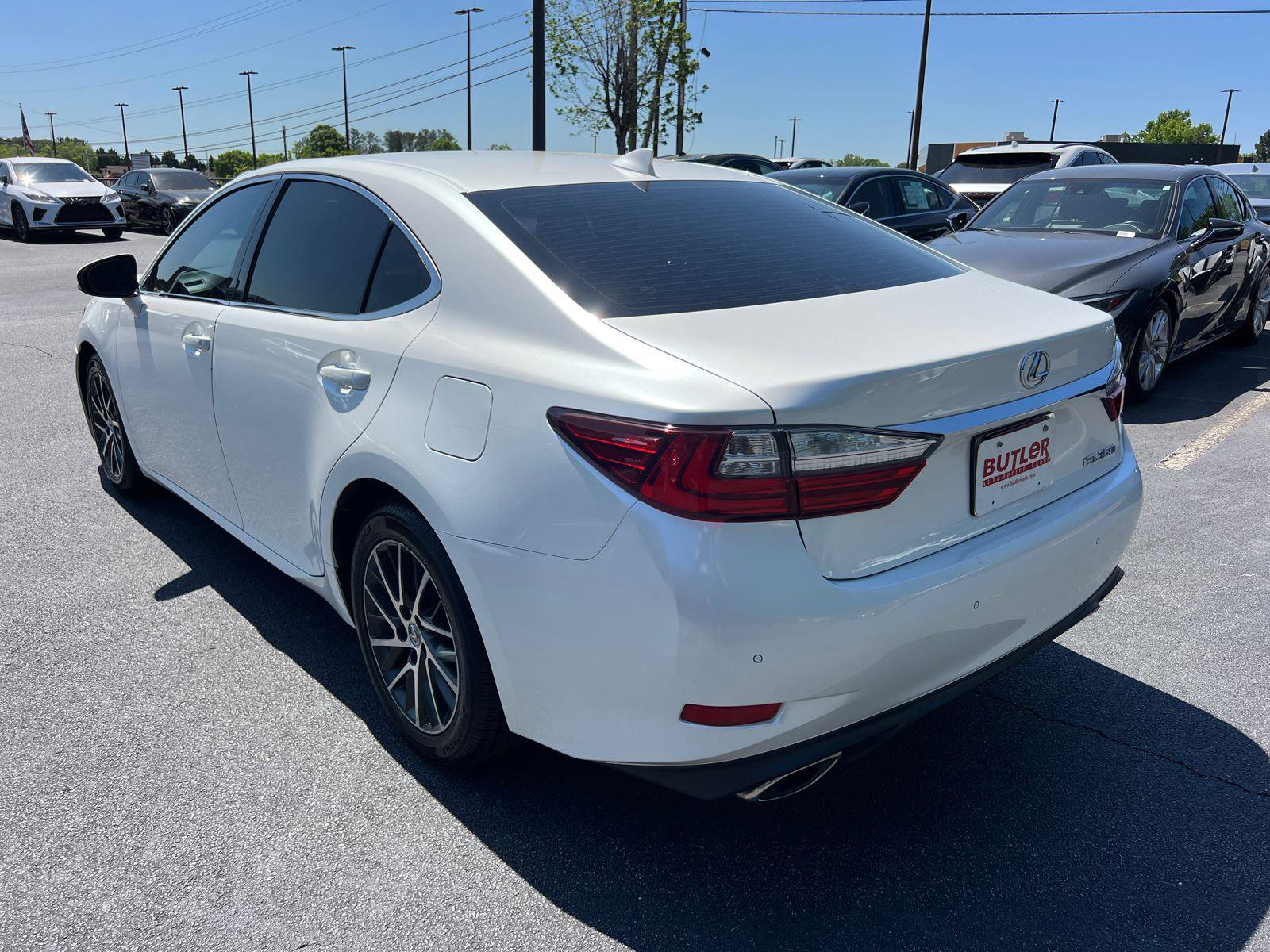 Used 2017 Lexus ES 350 w/ Luxury Package image 8