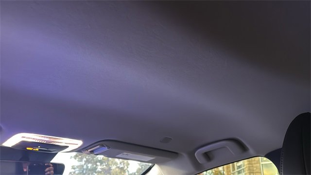 Used 2025 Toyota Prius Plug-In Hybrid image 14