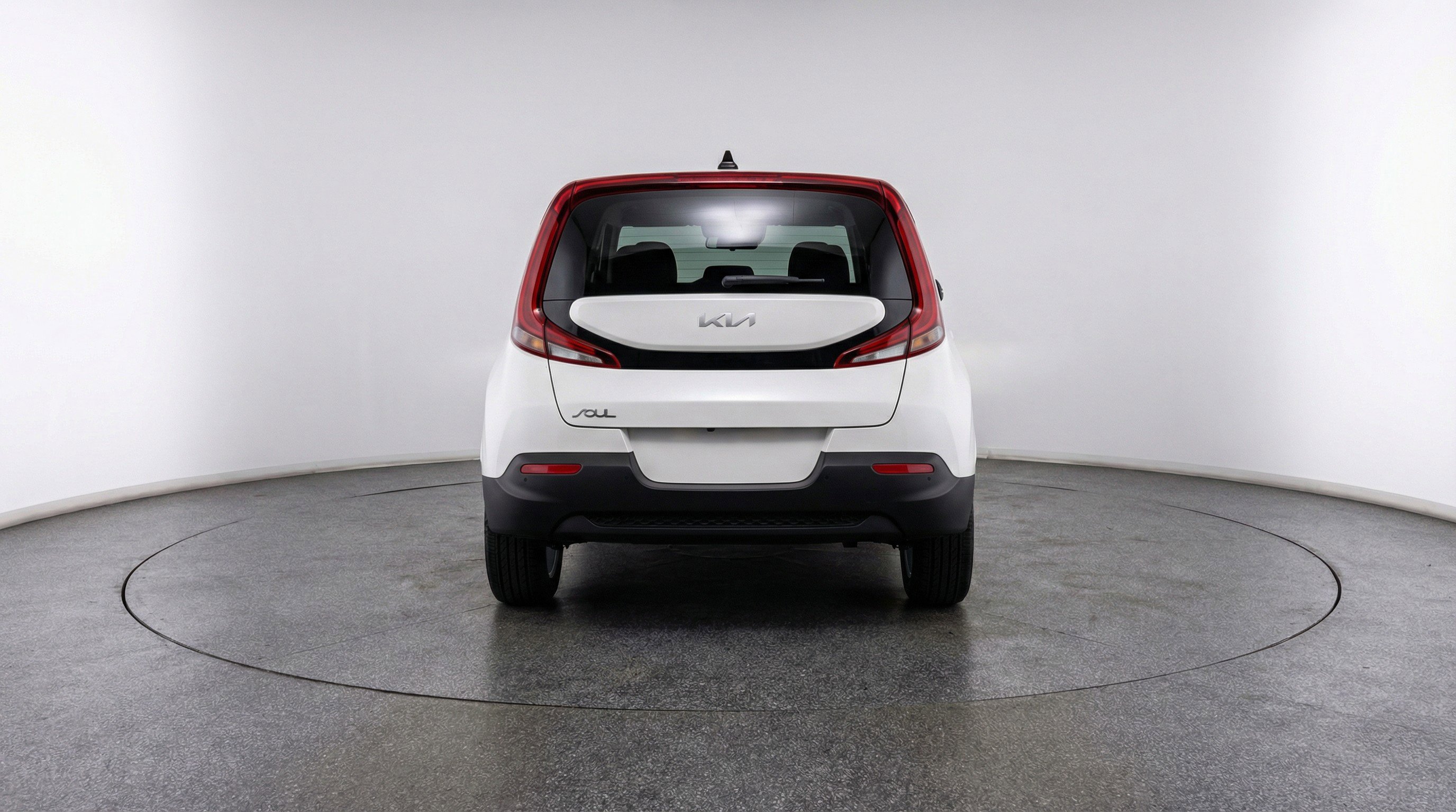 Used 2025 Kia Soul LX w/ LX Technology Package FWD image 7