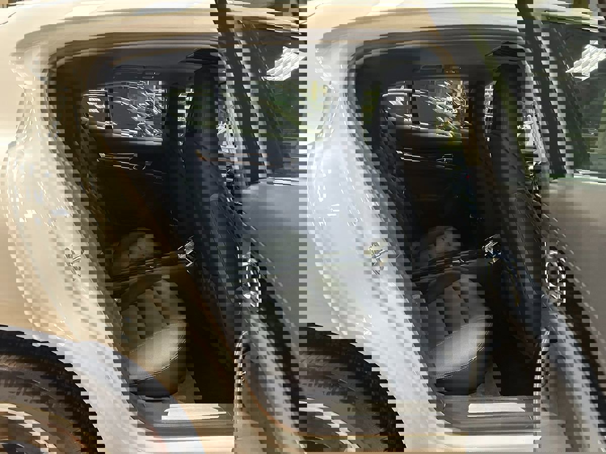 Used 2012 Porsche Panamera 4 image 51