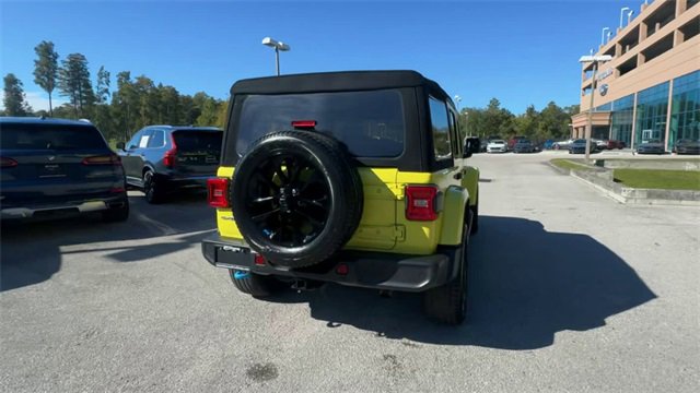 Used 2022 Jeep Wrangler Unlimited Sahara w/ Safety Group image 25