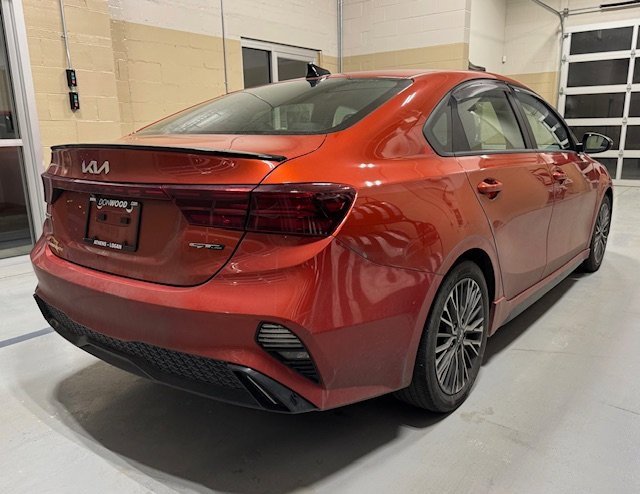 Used 2023 Kia Forte GT-Line w/ GT-Line Premium Package image 10